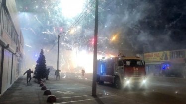 Фото 4 — Салют круче, чем в Новогоднюю ночь: в России горел склад с фейерверками (ФОТО, ВИДЕО)