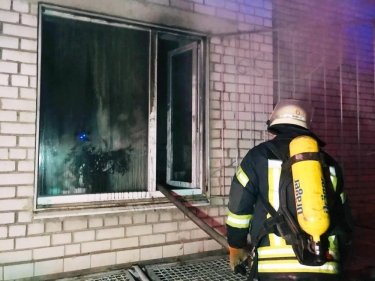 Фото 4 — В Запорожье горела больница с больными коронавирусом — 4 человека погибли (ФОТО, ВИДЕО)