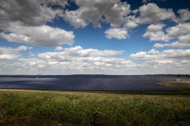 Фото 3 — ТОП-10 впечетляющих солнечных станций в Украине и мире