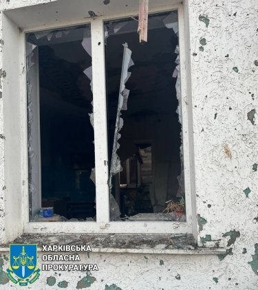 Фото 2 — Россияне ударили по автобазе в Херсоне и жилых домах в Харьковской области: какая ситуация в регионах