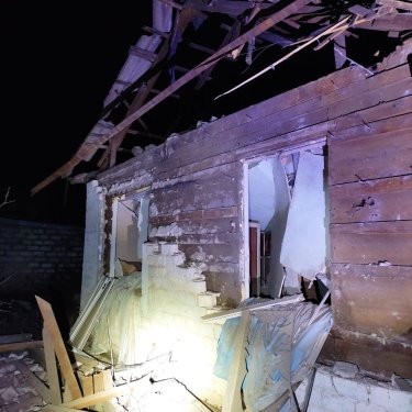 Фото 2 — Оккупанты обстреляли Никопольский район из тяжелой артиллерии: в ОВА рассказали о последствиях (ФОТО)