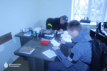Фото 4 — В Херсоне обнаружили полный список и логово оккупантов и коллаборантов - ГБР (ФОТО)