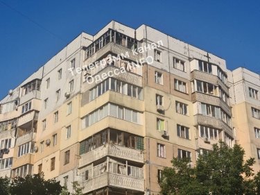 Фото 2 — В Одессе три человека погибли из-за попадания обломков дрона в многоэтажку (ФОТО, ВИДЕО)