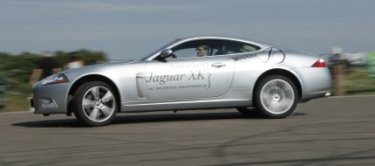 Фото 3 — Звездная болезнь - тест-драйв Jaguar XKR