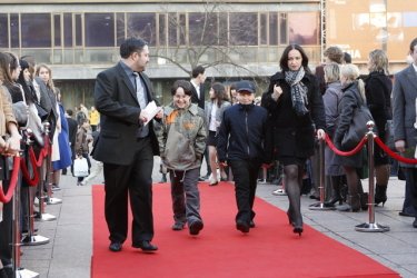 Фото 33 — "Народным героем -2011" стала семья, усыновившая семь ВИЧ-позитивных детей (ФОТО)