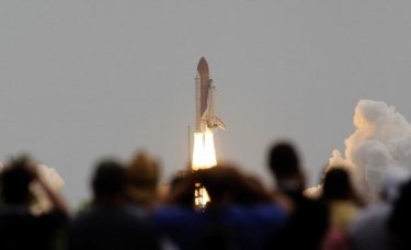Фото 17 — США уходят из "большого космоса" - «Атлантис» начал последний в 30-летней истории шаттлов полет
