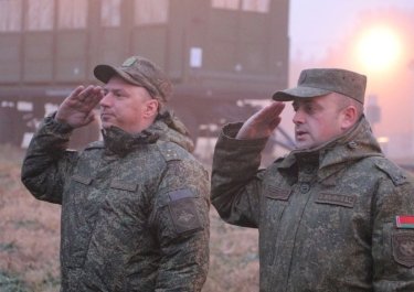 Фото 4 — До Білорусі прибувають ешелони російських військових