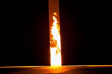 Фото 14 — Ольга Громова объяснила, зачем сожгла на глазах у публики сделанную с помощью лазера коллекцию (ФОТО)