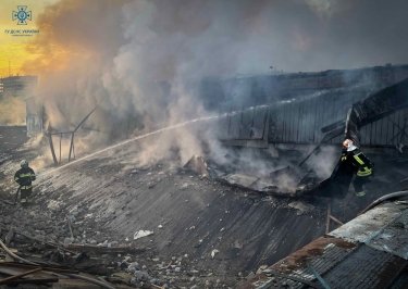 Фото 22 — Из-за российской атаки пострадал завод PepsiCo под Киевом (ФОТО, ВИДЕО)