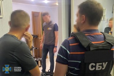 Фото 4 — Судью из Броваров задержали "на горячем": требовал взятку за "правильное решение вопроса"