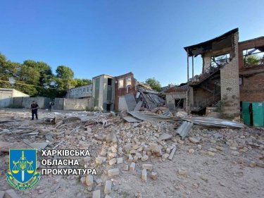 Фото 3 — Утренний удар 18 августа пришелся по Коминтерновскому трамдепо Харькова: известно уже о трех погибших
