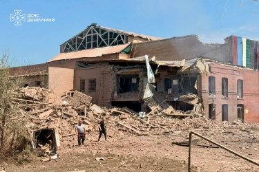 Фото 3 — На Київщині ракета РФ вдарила по місцю перебування представників оборонної індустрії