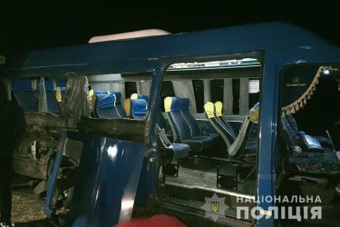 Фото 3 — В Киевской области микроавтобус с хасидами попал в ДТП, погиб один человек (ФОТО)