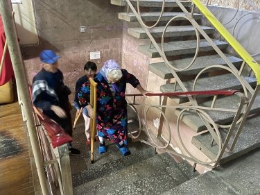 Фото 5 — Волонтерський фронт: як Investohills переключилася з ринку проблемних боргів на організацію центрів допомоги для внутрішньо переміщених осіб та виробництво бронежилетів