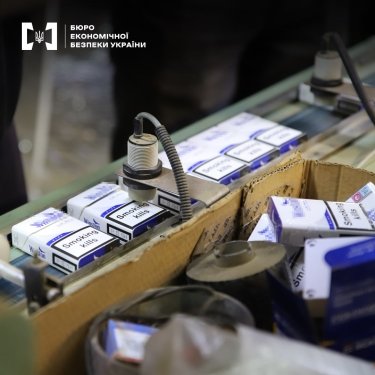 Фото 6 — Цех под прикрытием свинофермы: в Киевской области разоблачили нелегальную табачную "фабрику" (ФОТО, ВИДЕО)