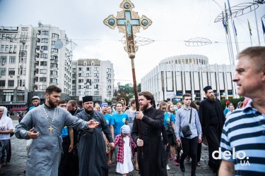Фото 49 — "Мы сюда приехали мира просить" — как в Киеве прошел Крестный ход УПЦ МП (фото)