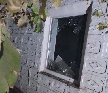 Фото 4 — Обломки сбитого дрона повредили объект критической инфраструктуры в Днепре