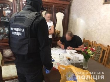 Фото 5 — На Закарпатье заблокировали канал переправки азиатов в ЕС (ФОТО, ВИДЕО)