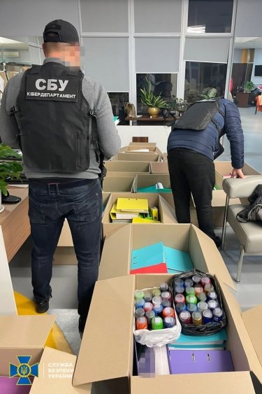 Фото 5 — На Подольском мосту хотели украсть 3 млрд грн: СБУ обыскала теневой офис подрядчиков