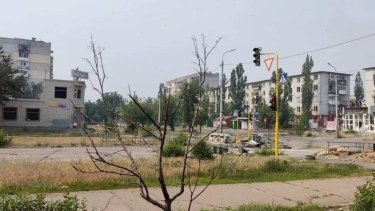 Фото 10 — У Сєвєродонецьку росіяни обстріляли "Азот" та "Склопластик", - голова Луганської ОВА