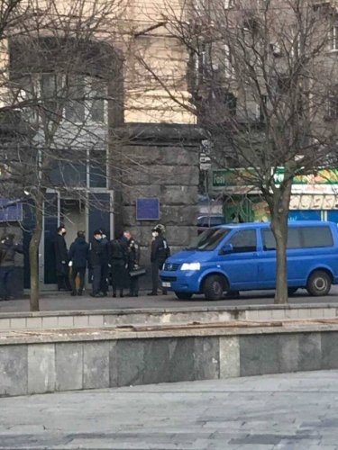 Фото 5 — СБУ и ГБР проводят обыски в АРМА