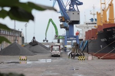 Фото 5 — Как ильменит государственной ОГХК поставляют в аннексированный Крым