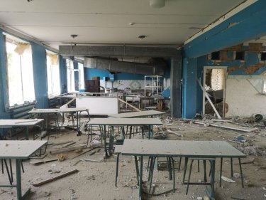 Фото 11 — Россияне применили кассетные боеприпасы по Гродовской общине, в Торецке обстреляли школу - Донецкая ОВА