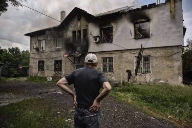 Фото 2 — Росіяни обстріляли сєвєродонецький "Азот": пошкоджено цех виробництва аміаку (ФОТО)