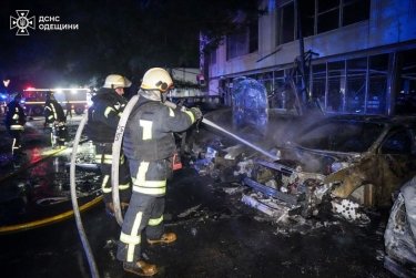 Фото 4 — Атака на Одесу: пошкоджено одне з відділень Ощадбанку (ФОТО)