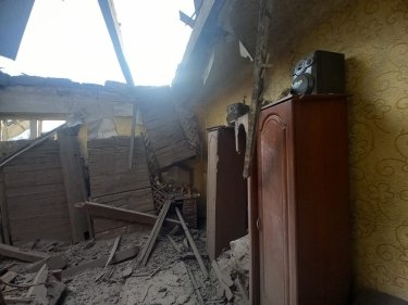 Фото 2 — Россияне ночью обстреляли Краматорск: в ОВА рассказали о последствиях (ФОТО)