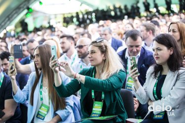 Фото 11 — Как Зеленский с Разумковым представляли своих кандидатов в народные депутаты (ФОТО)