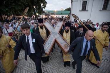 Фото 21 — Кирилл снял крест: в Печерскую Лавру привезен крест Андрея Первозванного (ФОТО)
