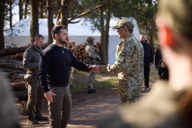 Фото 3 — Зеленский проверил укрепления на границе с Беларусью (ФОТО/ВИДЕО)