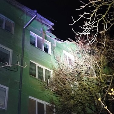 Фото 2 — Оккупанты снова обстреляли Никополь и Марганец из тяжелой артиллерии: каковы последствия