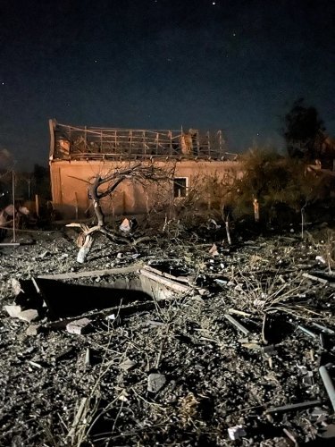 Фото 32 — В Одессе три человека погибли из-за попадания обломков дрона в многоэтажку (ФОТО, ВИДЕО)