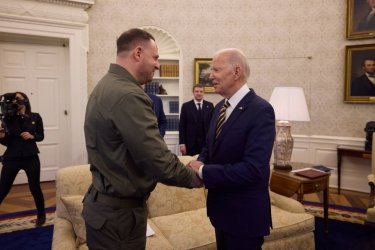 Фото 10 — У Зеленского показали фото встречи с Байденом