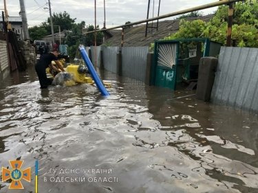 Фото 37 — Одессу накрыл мощнейший ливень, затопив основные магистрали (ФОТО, ВИДЕО)