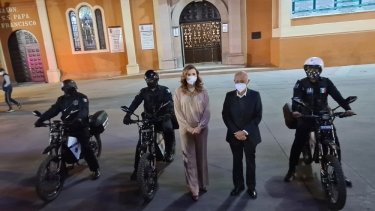 Фото 3 — Мексиканские копы начали патрулировать города на украинских электробайках (ФОТО)