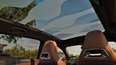 Фото 4 — Mercedes-Benz презентував електрокар зі штучним інтелектом та 3D-навігацією