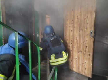 Фото 5 — Ворог наніс удар по нещодавно відбудованому спорткомплексу "Олімп" у Кремінній, в Золотому двоє людей загинули внаслідок обстрілів