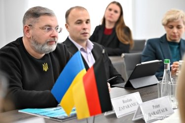 Фото 3 — Немцы хотят построить в Украине завод по производству деталей для авто