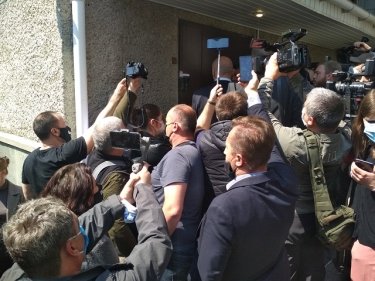Фото 5 — "Привет Зе от потомков Холодного Яра": в Черкассах протестовали у главка полиции (ФОТО)