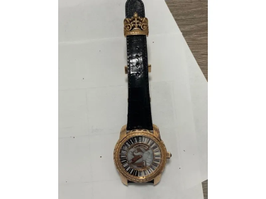 Фото 4 — АРМА продало на аукционе последние из часов Медведчука