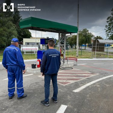 Фото 4 — БЭБ изъяло у одной из сетей АЗС топлива на 260 миллионов гривен (ФОТО)