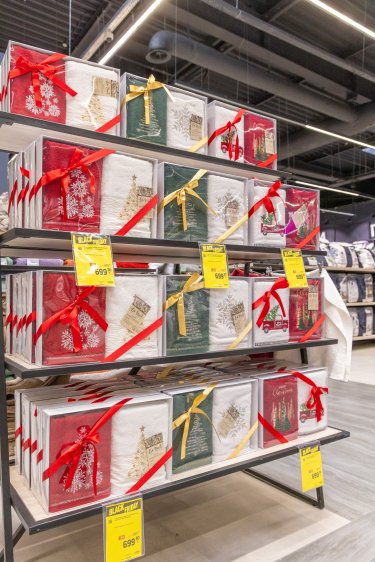 Фото 18 — Black Friday в Епіцентрі: знижки до -70% і п’ять мільйонерів