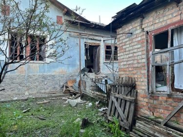 Фото 4 — Враг снова обстрелял Никопольщину: в ОВА рассказали о последствиях (ФОТО)