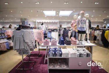 Фото 68 — Первый пошел: как флагманский магазин H&M в Lavina Mall открывали — фото