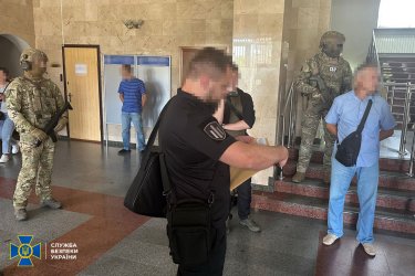 Фото 4 — Руководителям Полтавского горно-обогатительного комбината олигарха Жеваго сообщили о подозрении в хищении почти 400 млн грн
