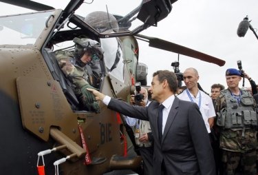 Фото 6 — В Ле Бурже открылся 49 аэрокосмический салон Paris Air Show 2011