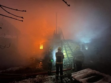 Фото 4 — Армия РФ атаковала Киев 10 баллистическими ракетами: пострадало более 50 человек (ФОТО)